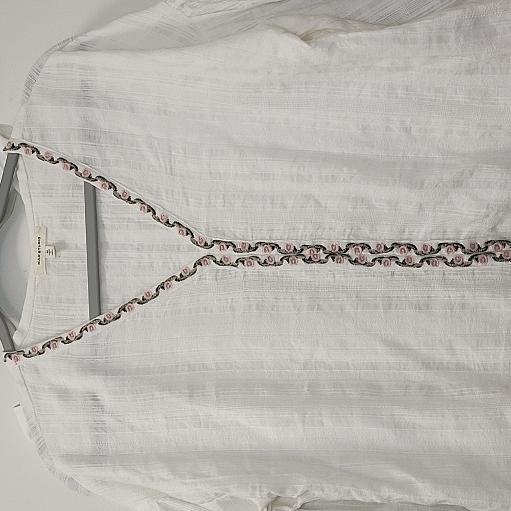 Max Studio peasant embroidered boho blouse ASO Bella Swan Sz Med - Picture 11 of 16